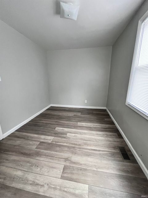 Tiny photo for 820 S Market Street, Kokomo, IN 46902 (MLS # 202540149)