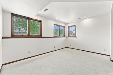 Tiny photo for 2938 E 250 N Road, Bluffton, IN 46714 (MLS # 202635124)