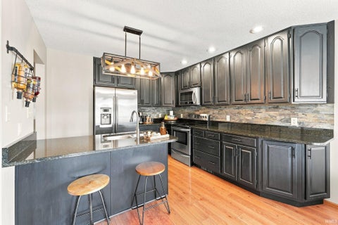 Tiny photo for 2938 E 250 N Road, Bluffton, IN 46714 (MLS # 202635124)