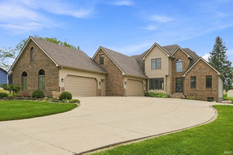 Tiny photo for 2938 E 250 N Road, Bluffton, IN 46714 (MLS # 202635124)
