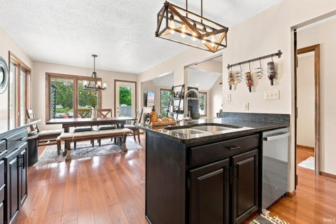 Tiny photo for 2938 E 250 N Road, Bluffton, IN 46714 (MLS # 202635124)