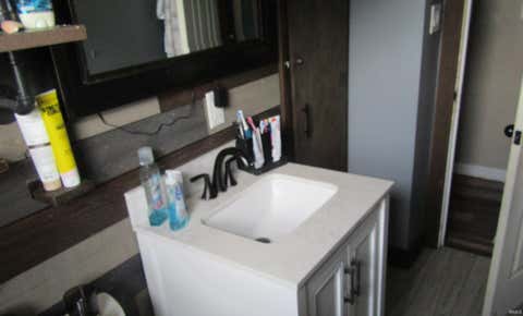 Tiny photo for 190 Witmer Avenue, Elkhart, IN 46514 (MLS # 202632773)