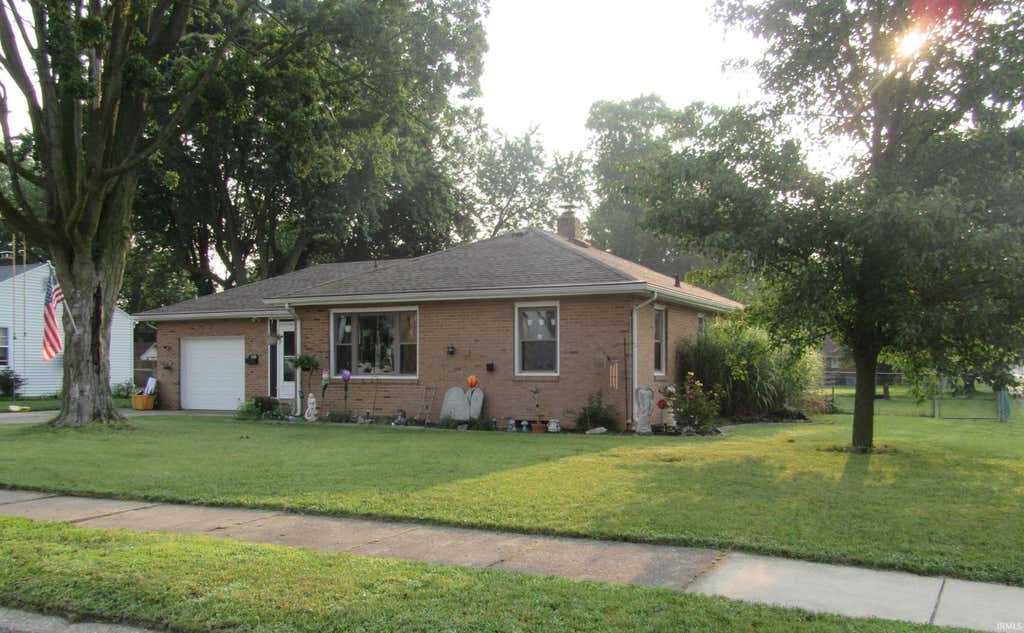 Photo of 190 Witmer Avenue, Elkhart, IN 46514 (MLS # 202632773)