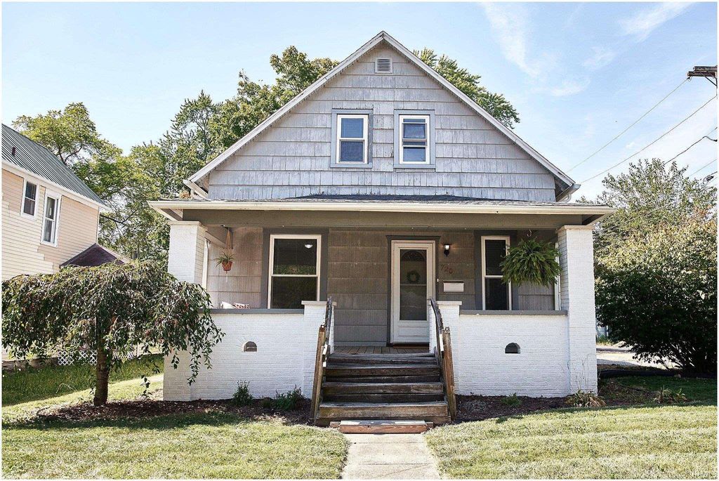 Photo of 720 S Williams Street, Bluffton, IN 46714 (MLS # 202537343)