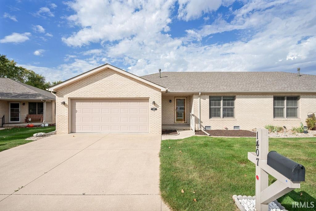 Photo of 1407 HUTCHINS Drive, Kokomo, IN 46901 (MLS # 202642761)