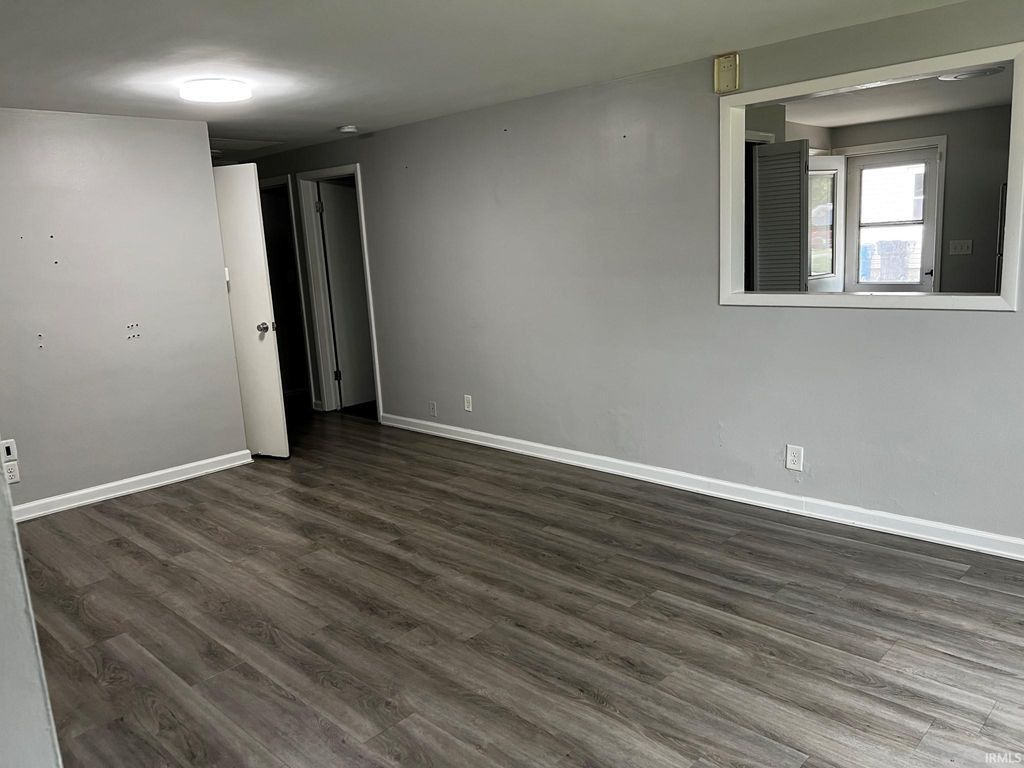 Photo of 54690 Maple Lane Avenue, South Bend, IN 46635 (MLS # 202548449)