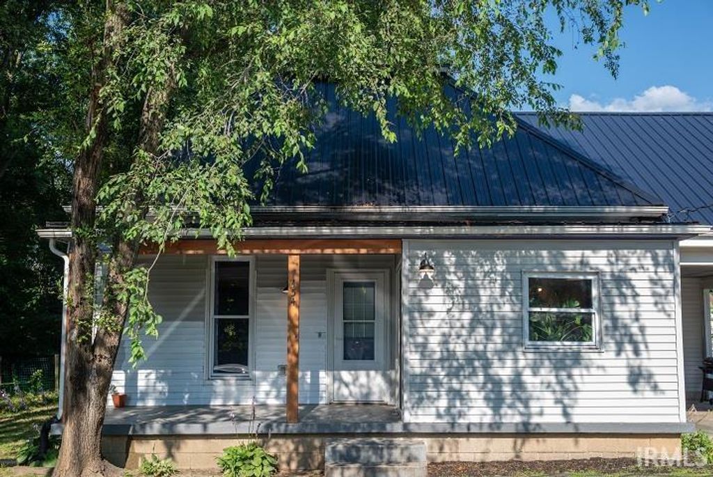 Photo of 454 S Lincoln Street, Orleans, IN 47452 (MLS # 202602790)