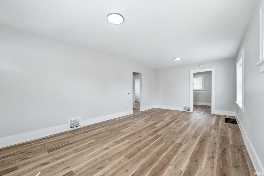 Photo of 3629 Robinwood Drive, Fort Wayne, IN 46806 (MLS # 202614942)