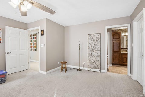 Tiny photo for 1061 W Cedar Lane, Crawfordsville, IN 47933 (MLS # 202622354)