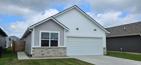 Photo of 1434 Wigwam Lane Ln, Martinsville, IN 46151 (MLS # 202625895)