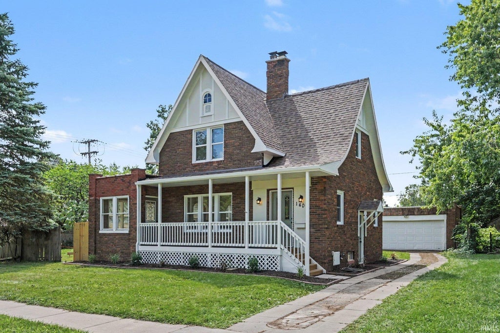 Photo of 1407 Strong Avenue, Elkhart, IN 46514 (MLS # 202634246)