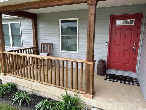 Tiny photo for 209 Royalwood Drive, Monticello, IN 47960 (MLS # 202613276)