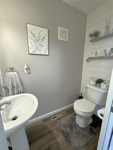 Tiny photo for 209 Royalwood Drive, Monticello, IN 47960 (MLS # 202613276)