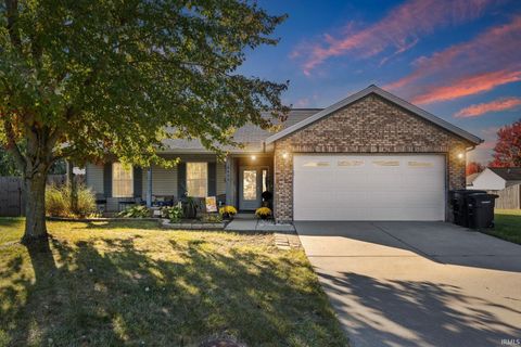 Photo of 3429 Trafalgar Court, Lafayette, IN 47909 (MLS # 202543694) Photo of 3429 Trafalgar Court, Lafayette, IN 47909 (MLS # 202543694)