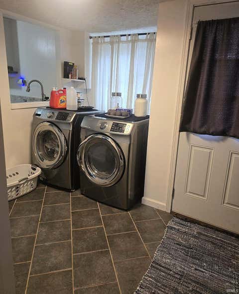 Tiny photo for 1616 S Market Street, Kokomo, IN 46902 (MLS # 202633809)