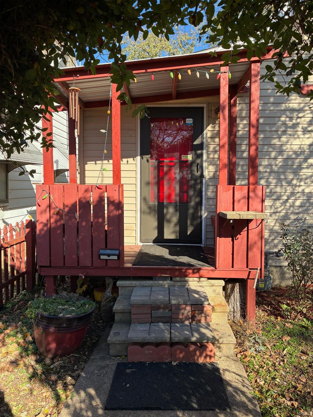 Photo of 120 E Swartzel Avenue, Vincennes, IN 47591 (MLS # 202545927)