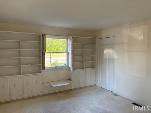 Tiny photo for 564 W GARDNER Court, Marion, IN 46952 (MLS # 202541333)