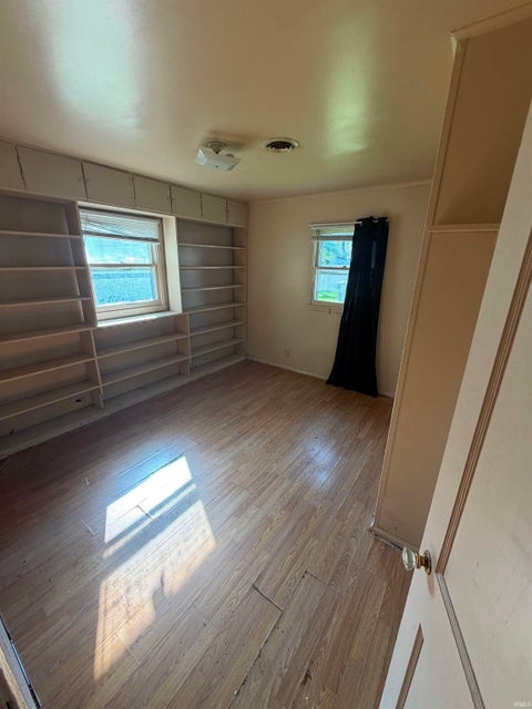 Tiny photo for 3517 Smith Street, Fort Wayne, IN 46806 (MLS # 202636868)