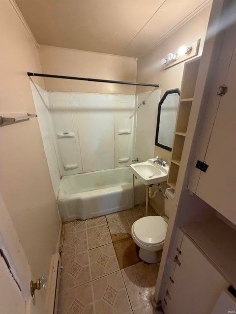 Tiny photo for 3517 Smith Street, Fort Wayne, IN 46806 (MLS # 202636868)