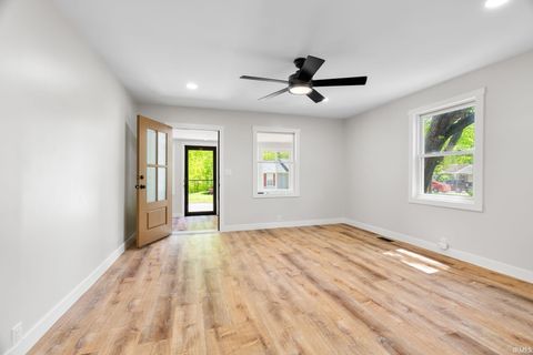 Tiny photo for 204 N Robinson Street, Delphi, IN 46923 (MLS # 202616805)