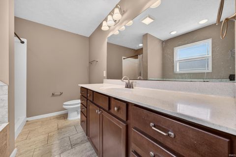 Tiny photo for 1229 CANTERVIEW Way, Kokomo, IN 46901 (MLS # 202621365)
