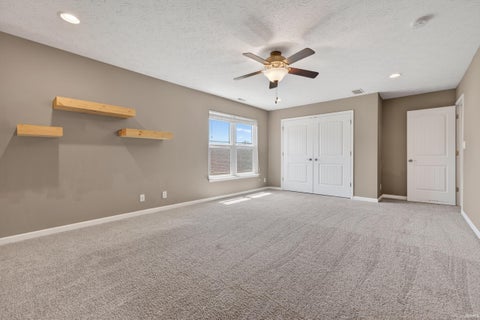 Tiny photo for 1229 CANTERVIEW Way, Kokomo, IN 46901 (MLS # 202621365)