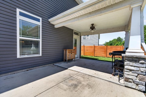 Tiny photo for 1229 CANTERVIEW Way, Kokomo, IN 46901 (MLS # 202621365)