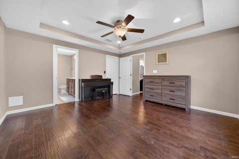 Tiny photo for 1229 CANTERVIEW Way, Kokomo, IN 46901 (MLS # 202621365)