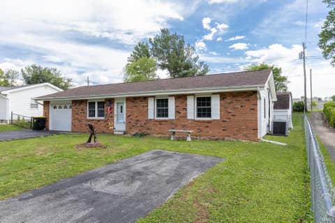 Tiny photo for 459 W Hickory Drive, Ellettsville, IN 47429 (MLS # 202617505)