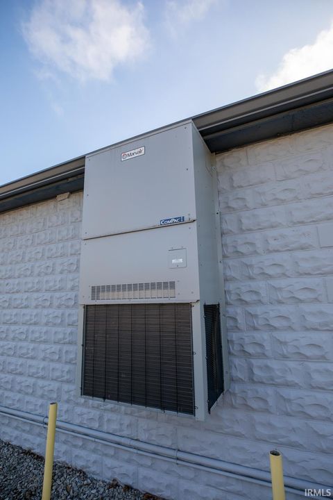 Tiny photo for 991 N Main Street, Kewanna, IN 46939 (MLS # 202604014)