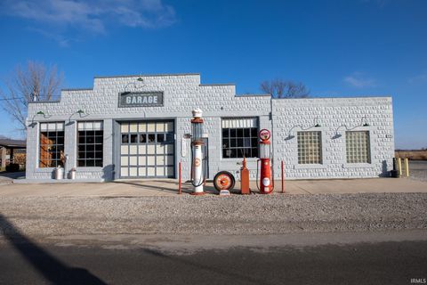 Tiny photo for 991 N Main Street, Kewanna, IN 46939 (MLS # 202604014)