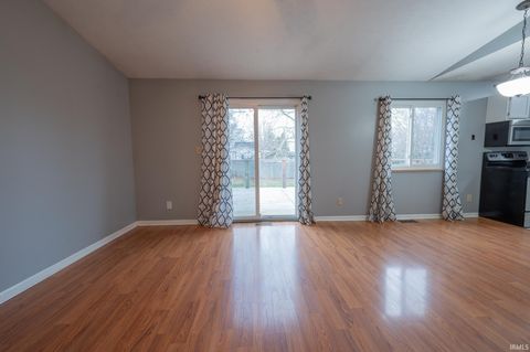 Tiny photo for 1122 Blue Jay Drive, Greentown, IN 46936 (MLS # 202607792)