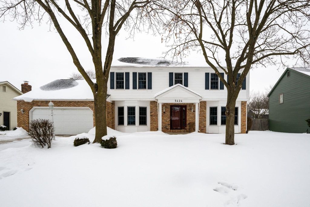 Photo of 5424 Albany Court, Fort Wayne, IN 46835 (MLS # 202603420)