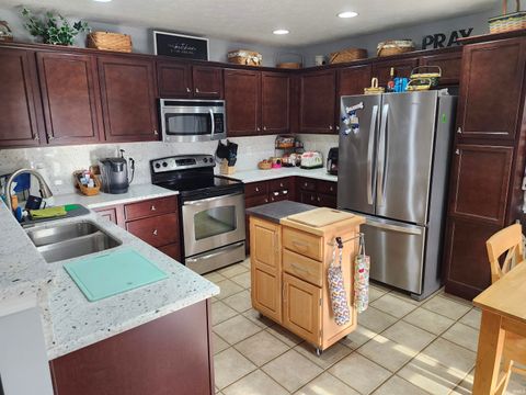 Tiny photo for 12930 Kingsley Court, Evansville, IN 47725 (MLS # 202612302)