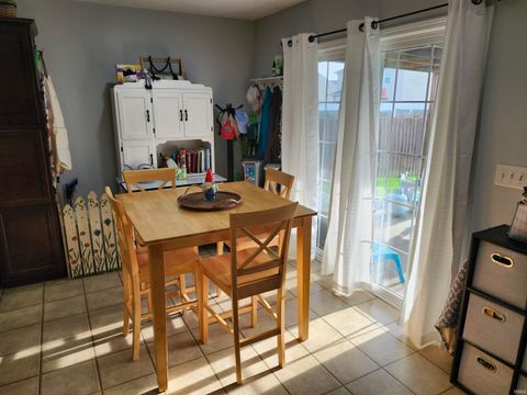 Tiny photo for 12930 Kingsley Court, Evansville, IN 47725 (MLS # 202612302)