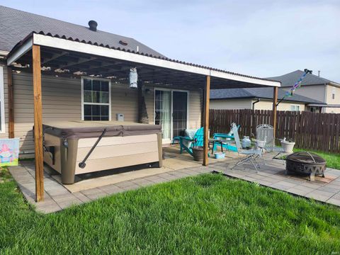 Tiny photo for 12930 Kingsley Court, Evansville, IN 47725 (MLS # 202612302)