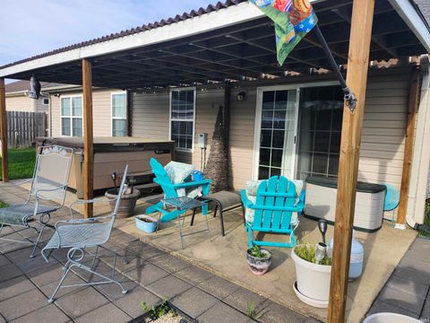 Tiny photo for 12930 Kingsley Court, Evansville, IN 47725 (MLS # 202612302)