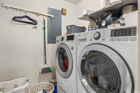 Tiny photo for 919 Sunrise Avenue, Lafayette, IN 47904 (MLS # 202607045)