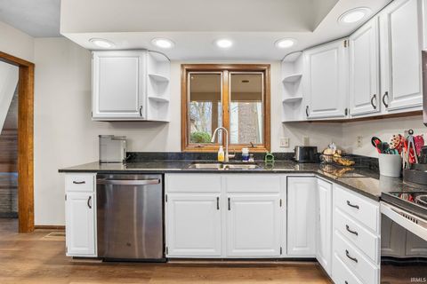 Tiny photo for 919 Sunrise Avenue, Lafayette, IN 47904 (MLS # 202607045)