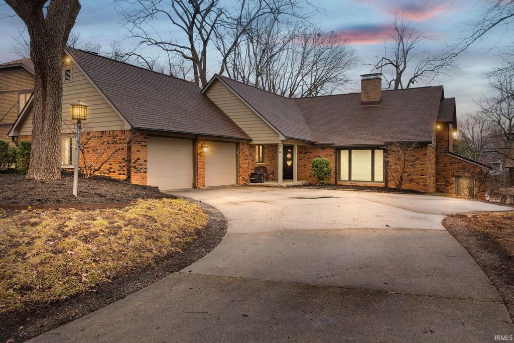 Photo of 919 Sunrise Avenue, Lafayette, IN 47904 (MLS # 202607045)