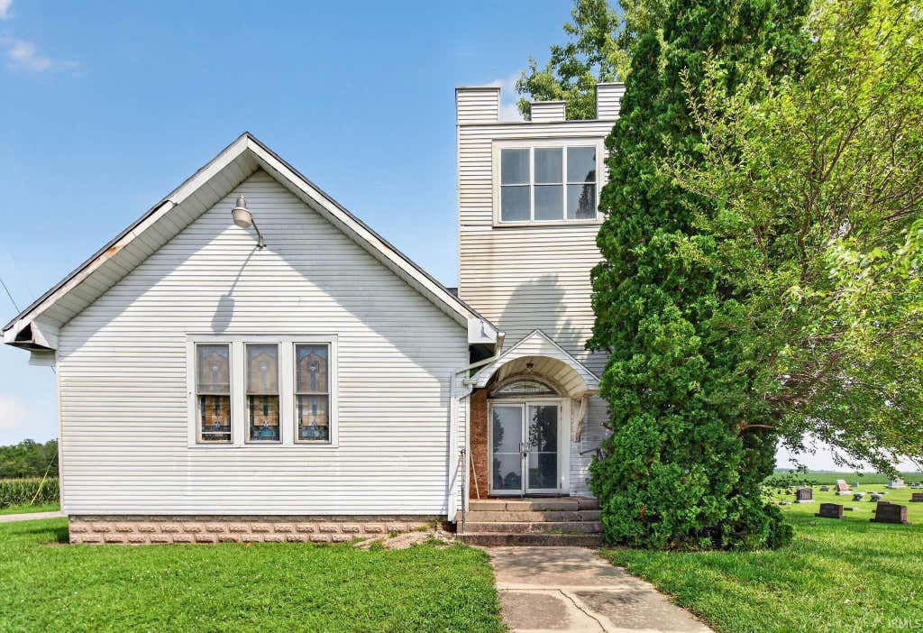 Photo of 13700 E Orr Road, Parker City, IN 47368 (MLS # 202633163)