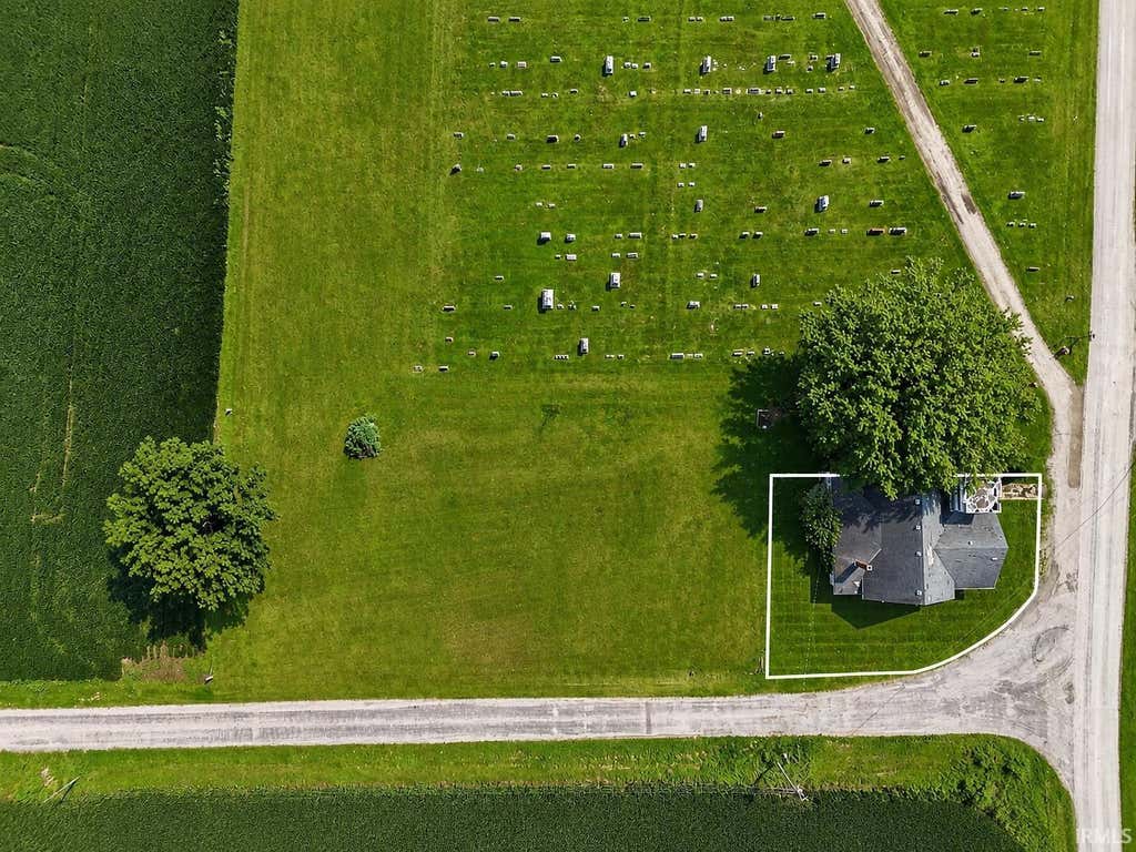 Photo of 13700 E Orr Road, Parker City, IN 47368 (MLS # 202633163)