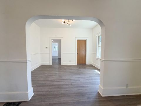 Tiny photo for 1219 W Taylor Street, Kokomo, IN 46901 (MLS # 202617945)