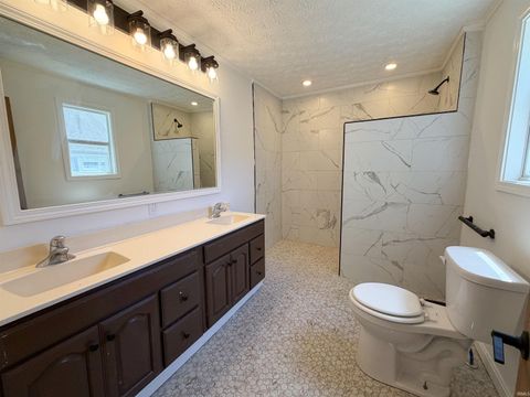 Tiny photo for 1219 W Taylor Street, Kokomo, IN 46901 (MLS # 202617945)
