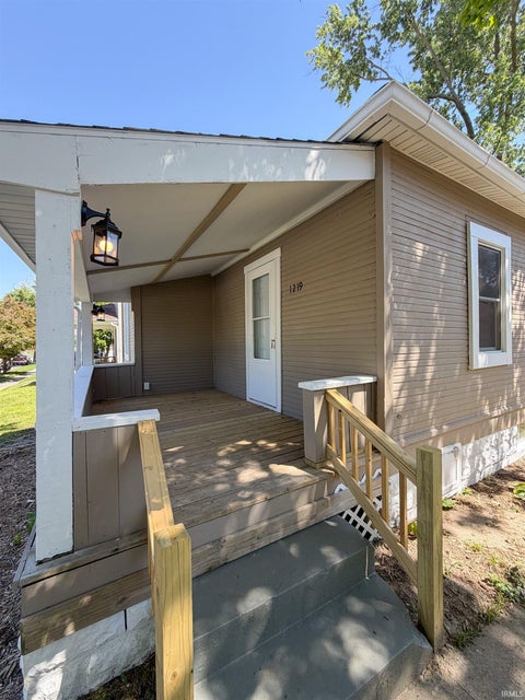 Tiny photo for 1219 W Taylor Street, Kokomo, IN 46901 (MLS # 202617945)