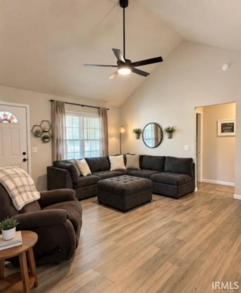 Tiny photo for 607 Parker Street, Warsaw, IN 46580 (MLS # 202641922)