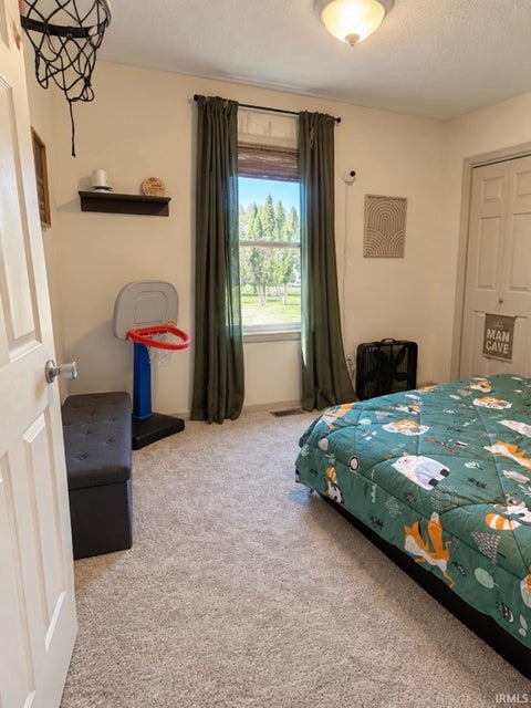 Tiny photo for 607 Parker Street, Warsaw, IN 46580 (MLS # 202641922)