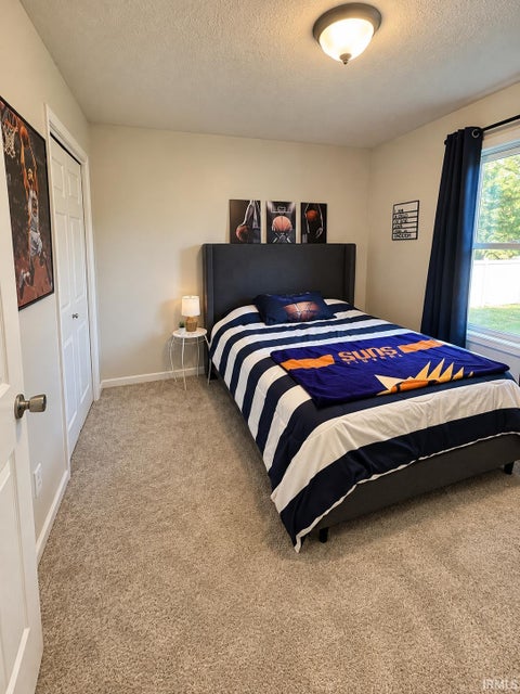 Tiny photo for 607 Parker Street, Warsaw, IN 46580 (MLS # 202641922)