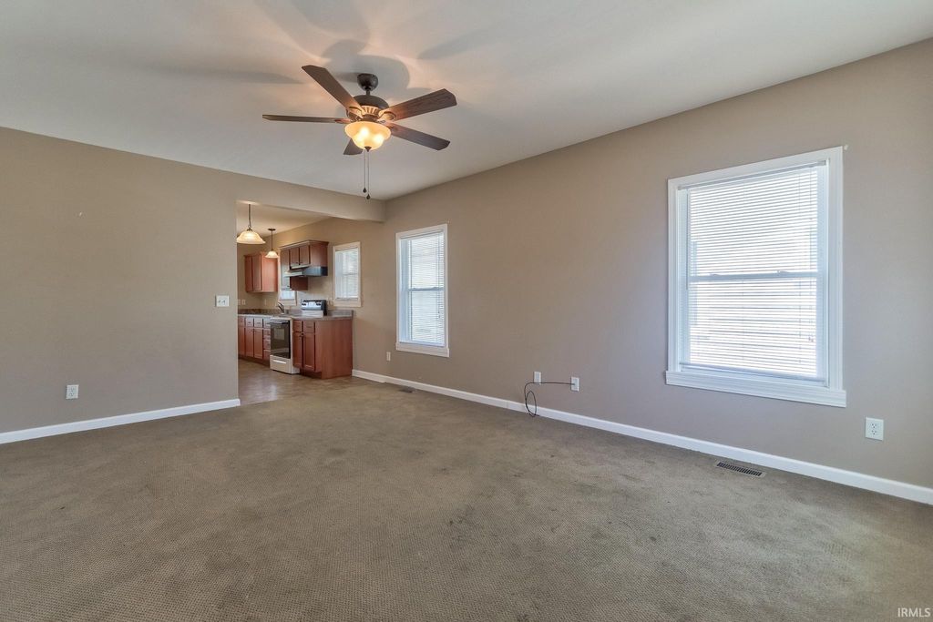 Photo of 645 S Fares Avenue, Evansville, IN 47714 (MLS # 202620689)