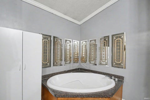 Tiny photo for 3608 Naples Court, Elkhart, IN 46514 (MLS # 202633300)
